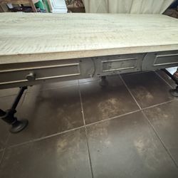 Beautiful Rustic Industrial Wood and Metal Coffee Table 
