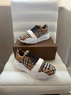 Burberry shoes
