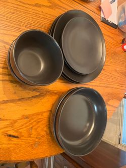Plates / bowls