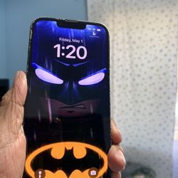 iPhone 13-128Gb Screen Crack unlocked For $120