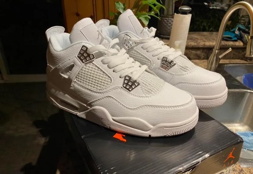$150 Brand New Jordans With Box N New Sox!