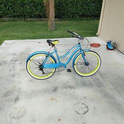 Huffy Newport 7 Speed Cruisr Bike Womens for Sale in Fort Lauderdale FL OfferUp
