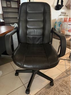 Desk chair