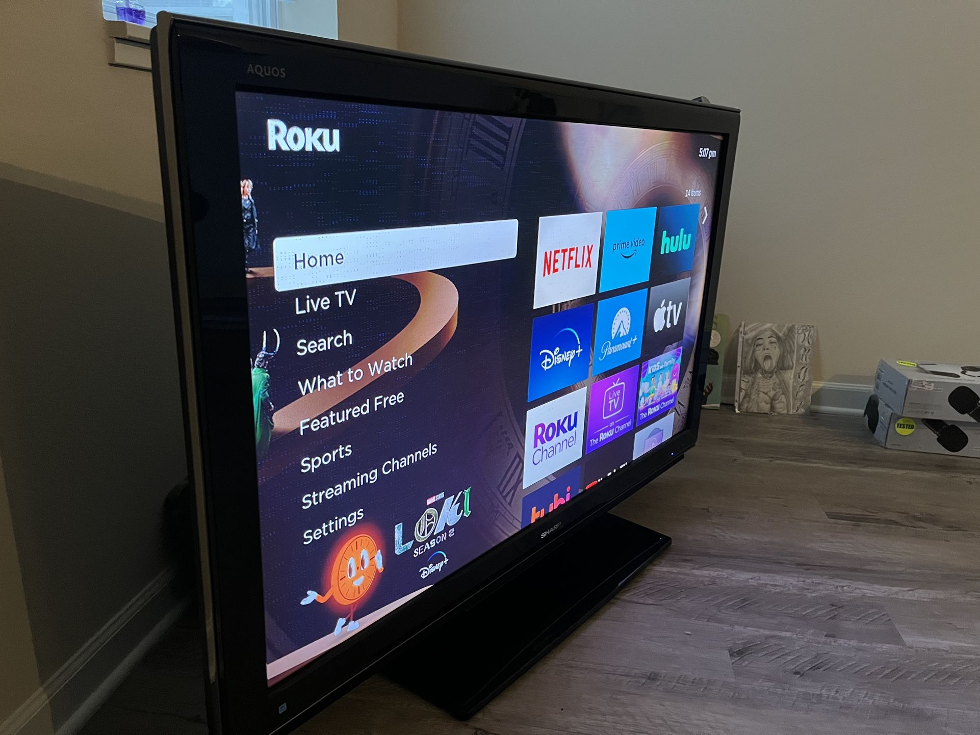 52” Sharp Tv