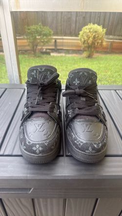 Men’s LV skater leather canvas black sneakers 10.5 new