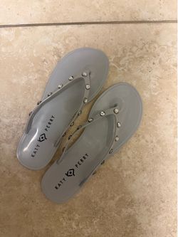 Slipper grey color size 9