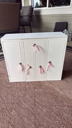Doll Wardrobe
