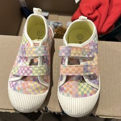Size 11 girls shoes