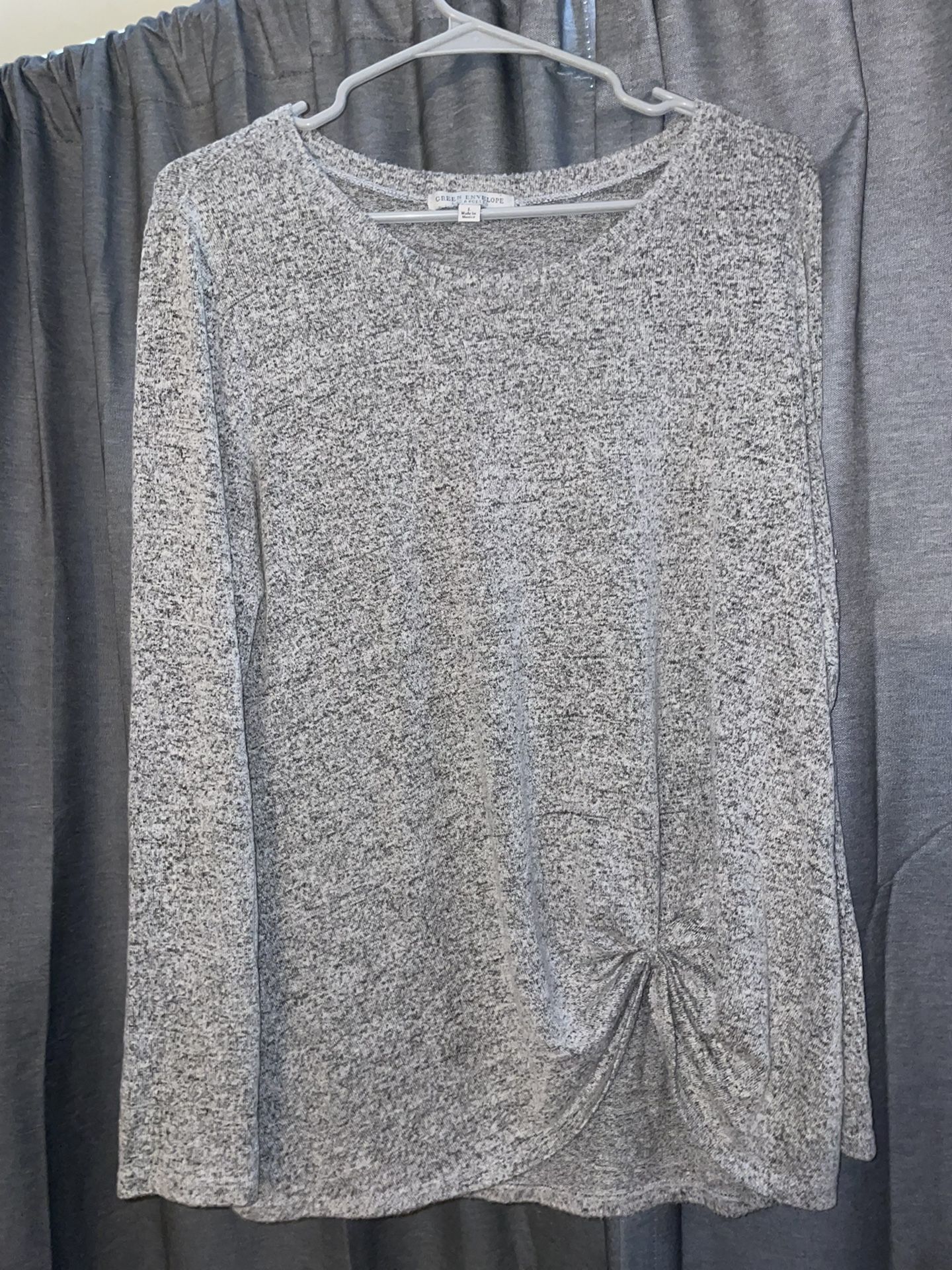 Green Envelop Grey Long sleeve 