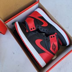 Jordan 1 Satin Bred Sz 8 Mens