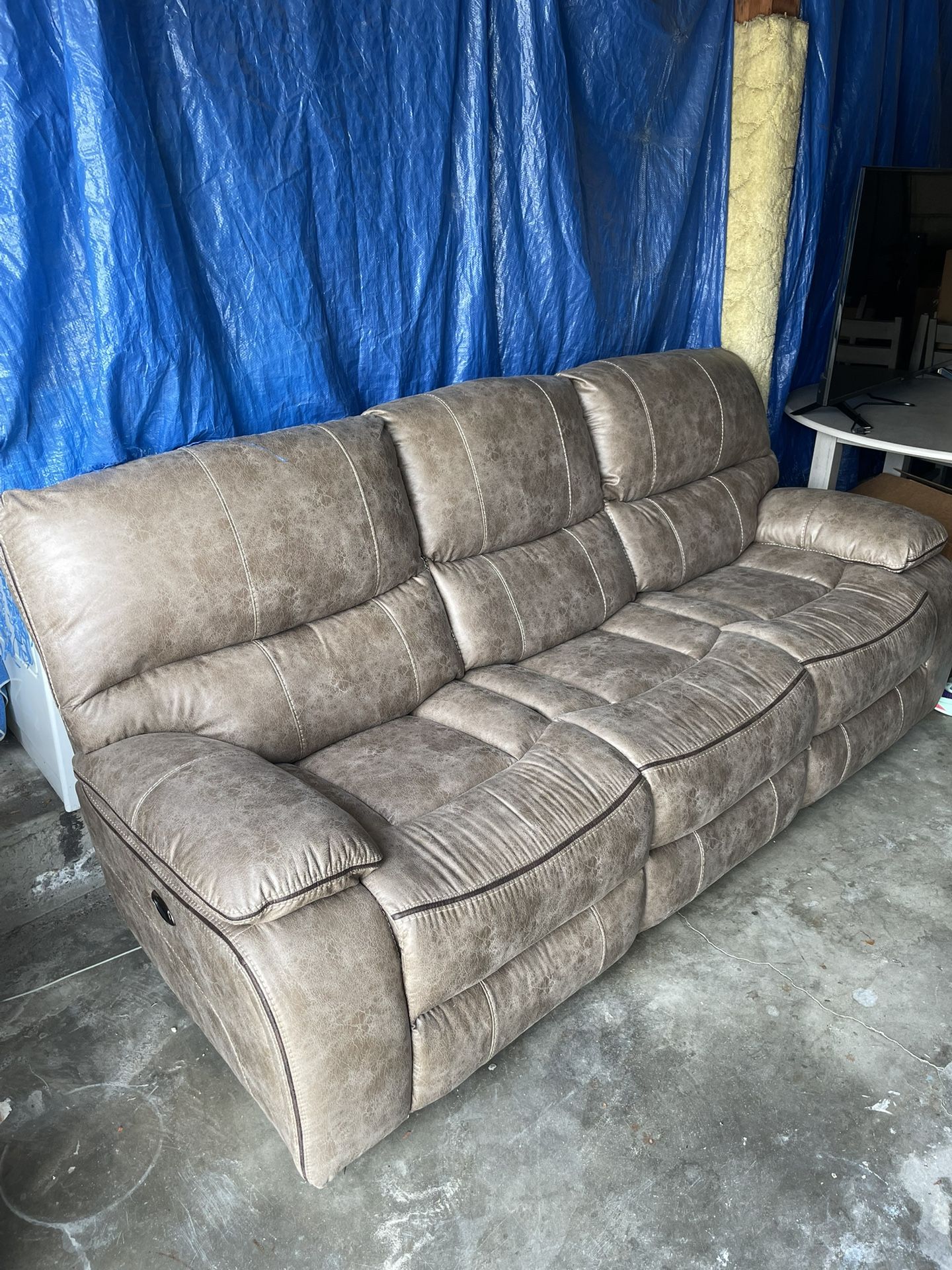 Recliner couch