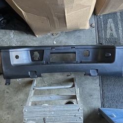 LA Zona Auto Parts 2014 to 2018 Chevy Silverado GM Sierra Chrome Back Bumper Defensa Cromada Tracera No Parking Sensors 