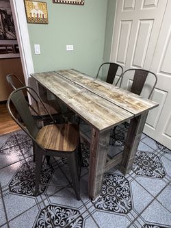 Farmhouse style dinning table