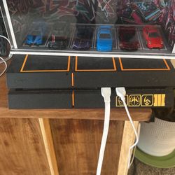 PS4 And Headset And Controller 