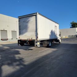 2011 International Durastar medium duty BOX TRUCK