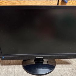 Samsung screen monitor 24’ 