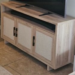 TV Stand / Console