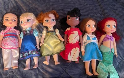 Disney animator collector dolls
