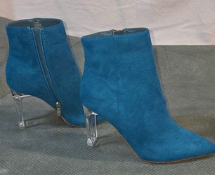 Shoedazzle Blue Ankle Boots – Size 8 – Clear Heels – $5