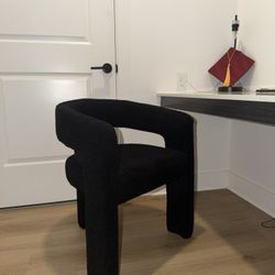 Black Upholstered Sherpa Accent Chair