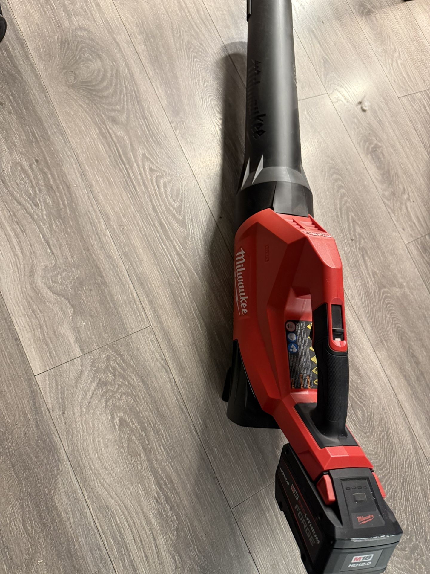 Milwaukee Leaf Blower