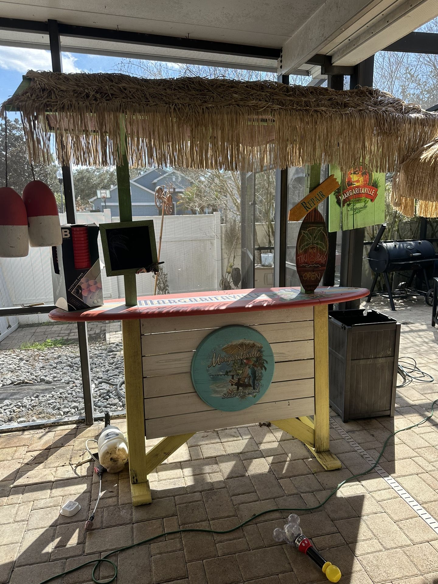 Tommy Bahama Outdoor Bar -