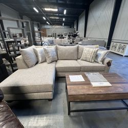 Small Sectional w/ chaise 