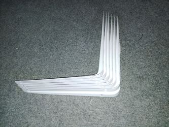 (Free) 6 shelf brackets