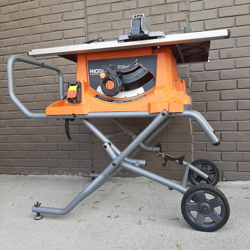 Brand new RIDGID R4513 table saw with stand