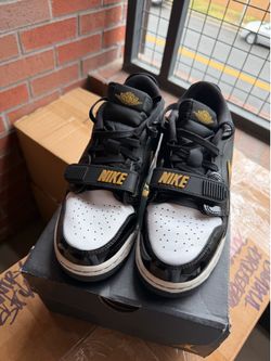 Air Jordan legacy black and gold