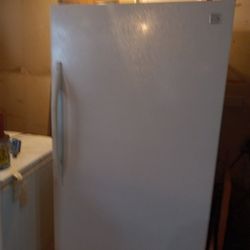 Kenmore Upright Refrigerator 4 Shelves Works Great.