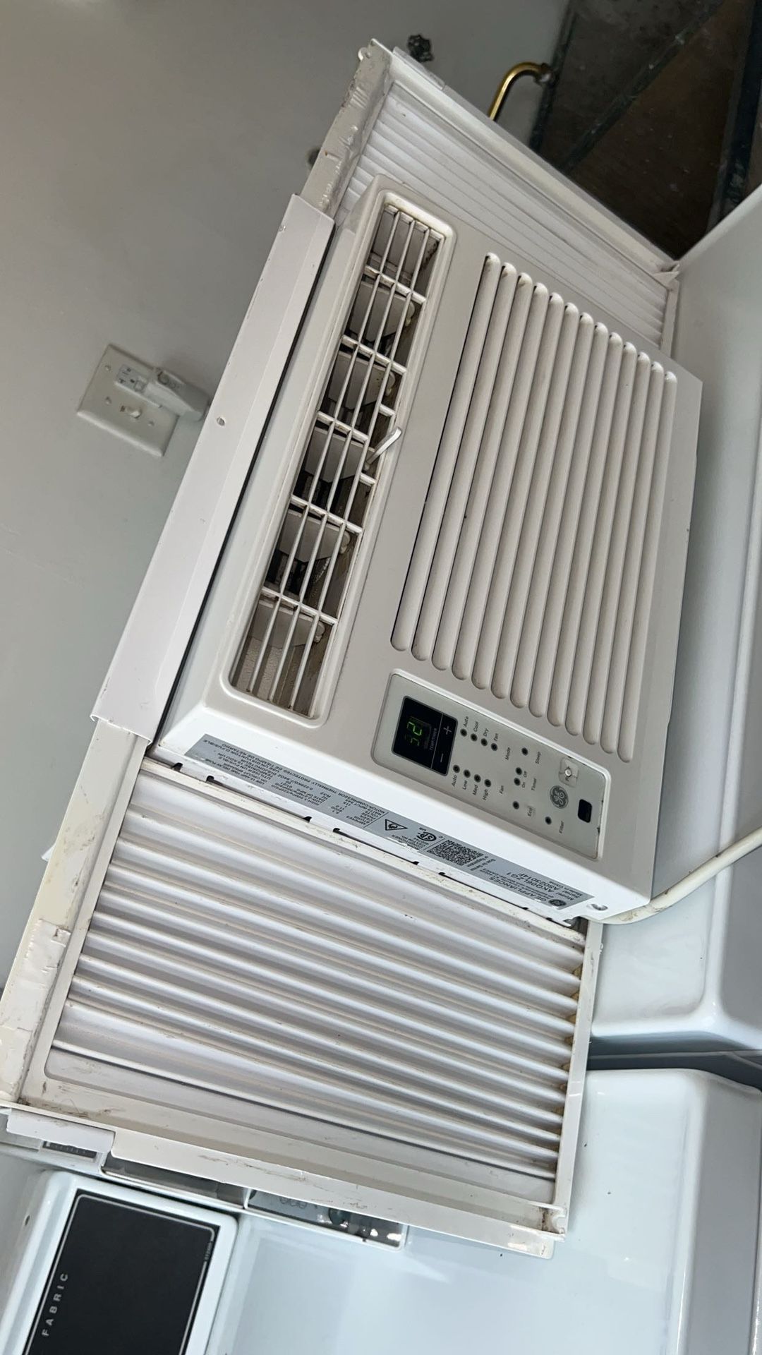 GE Ac Unit 6000 Btu Like New