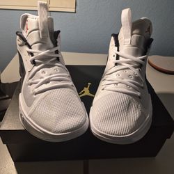 NIKE JORDAN ZOOM SEPARATE