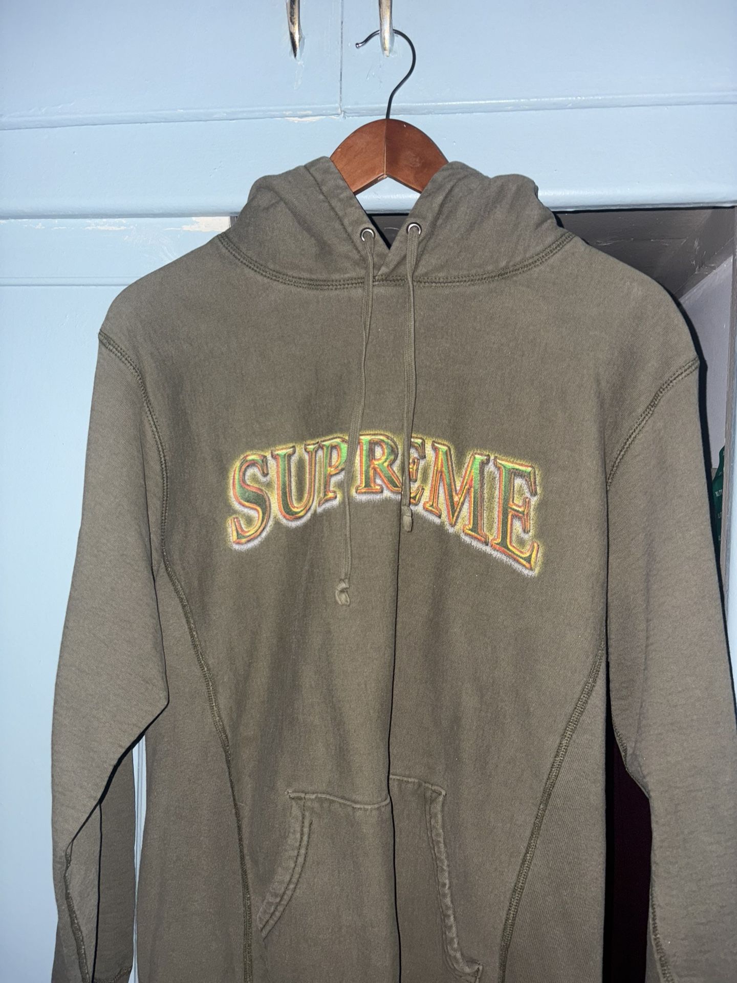 Supreme Hoodie