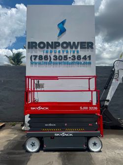 2018 Skyjack SJIII-3226 Electric Scissor Lift