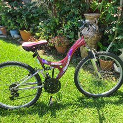 26 Mongoose Mountain Bike ,exelent Condition 