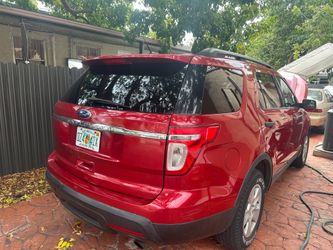 2012 explorer running good. Cold ac $2650
