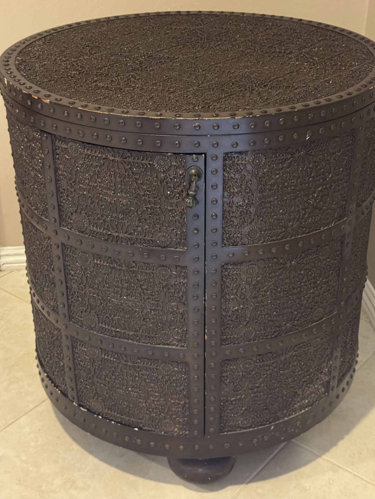 Antique Brown Wine Barrel (26” D X 27” H)