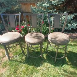 Set of 3 Rotating Swiveling Bar Stools 39" tall 20" from seat to floor