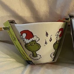 Dr. Seuss's The Grinch Christmas Ramen/Soup Bowl w/ Chopsticks (2 Bowls)