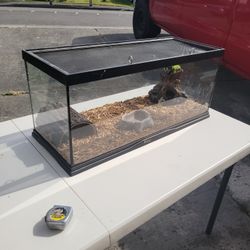 Locking Reptile Enclosure 
