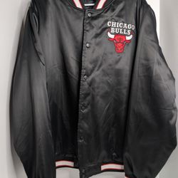 CHICAGO BULLS Vintage Style Black Satin Jacket