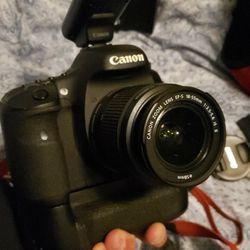 Canon 7d Dslr Camera With Lens And Pro Gear