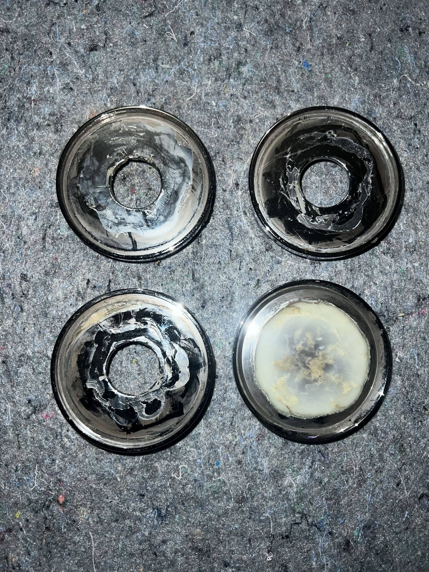 Set Of 4 Center Caps Inner 2.77in/70.3mm Outer 2.91in/74.08mm