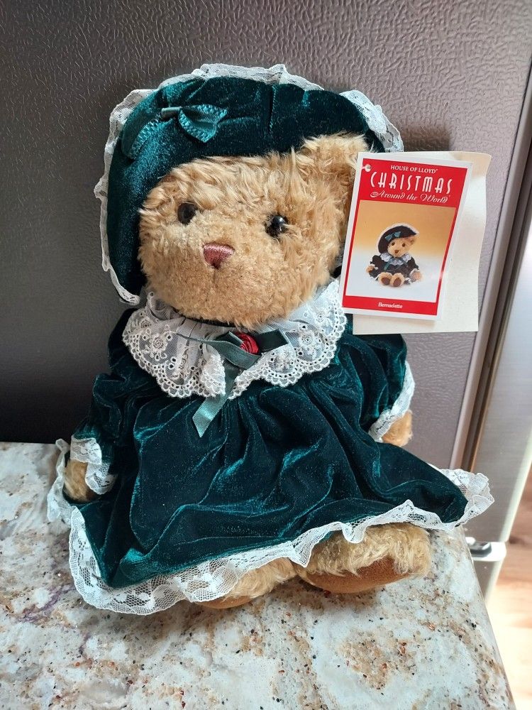 New Teddy Bear House of Lloyd Christmas Around The World Bernadette