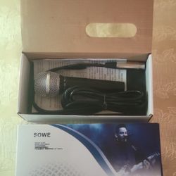NEW STILL IN BOX Dynamic Mic
