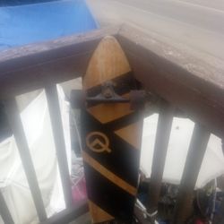 Quest Skateboard