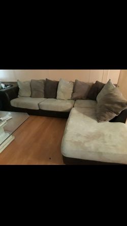 Sectional w/ ottoman