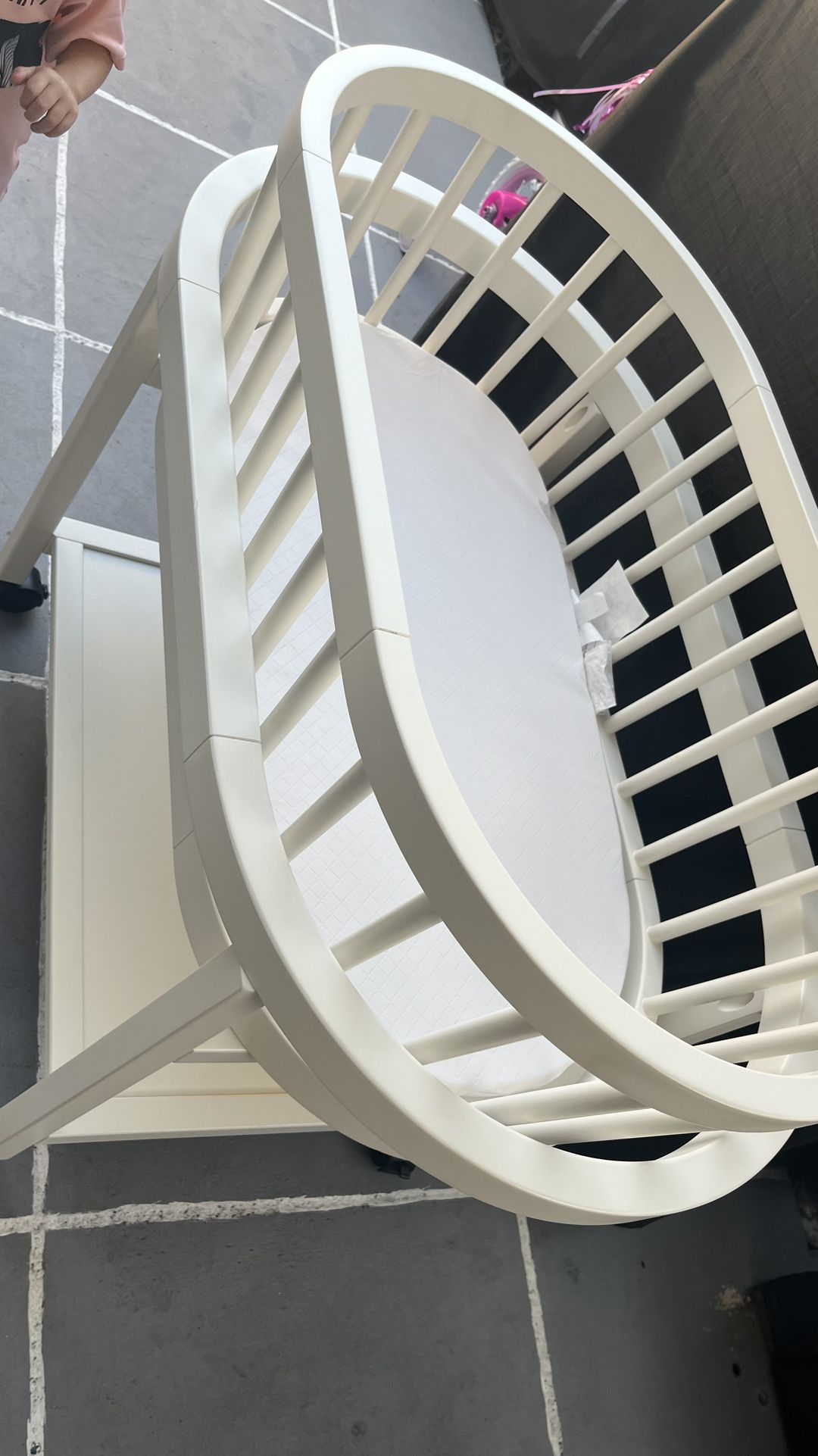 Bristol Bassinet and Mattress Pad Set