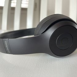 Beats Solo 3 Wireless Headphones 